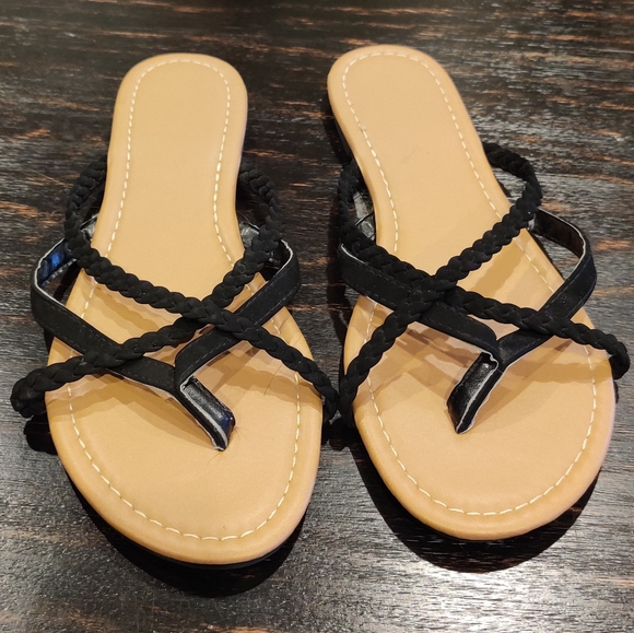 Sandals - Picture 2 of 3